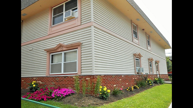 Park Hill Manor